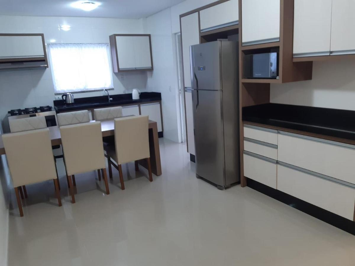 Apartamento 2 Dormitorio Praia De Bombas Bombinhas Buitenkant foto